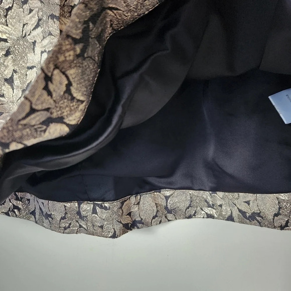 Lovers + Friends | Jacquard Metallic Gold Floral Mini Skirt - Size S - Picture 10 of 13